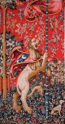  The Wise Lion: A Tapestry Woven with Threads of Courage and Reflection